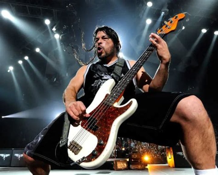 How To Build A Net Worth Like Robert Trujillo: Tips For Musicians